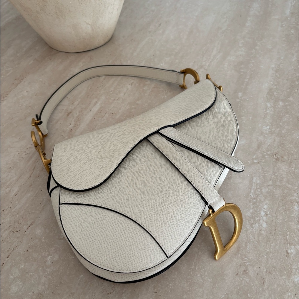 100% auth Dior Medium saddle bag 🌟